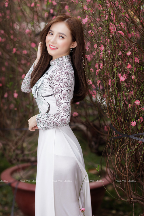 _虚拟赛车模拟：沉浸式极速体验_，虚拟赛车动画片